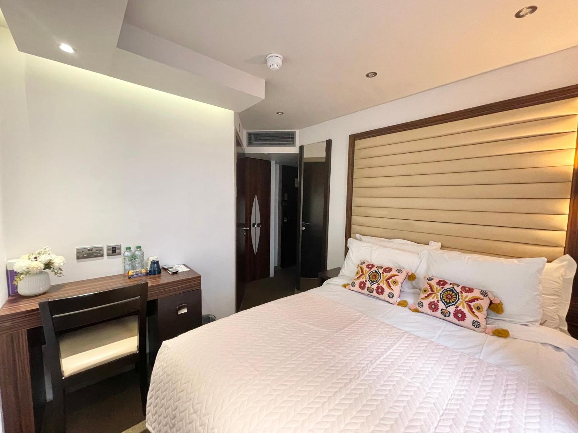 לונדון Maitrise Hotel מראה חיצוני תמונה